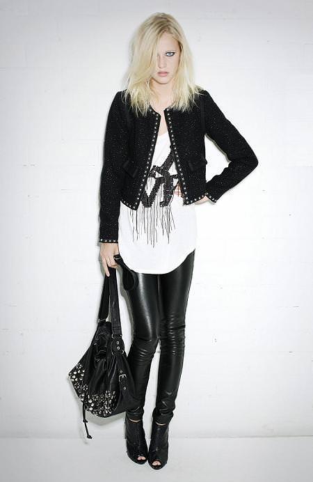 El look total black de Bershka