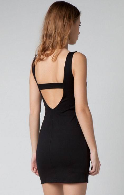 Vestido de Nochevieja de Bershka, escote en la espalda