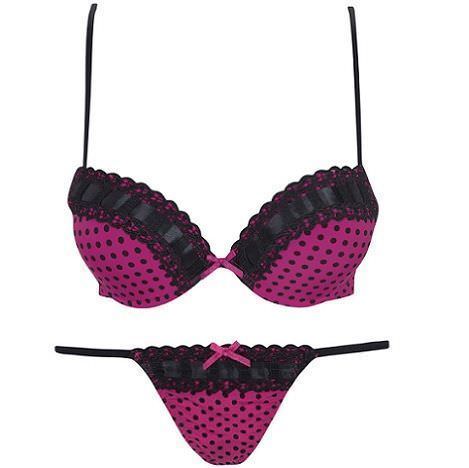 ropa interior de blanco rosa