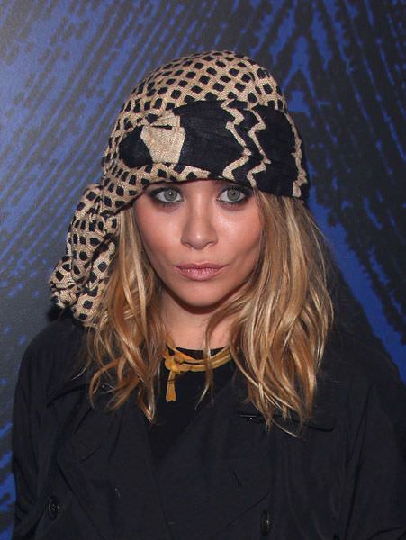 Alexa Chung, Ashley Olsen, Alexis Bledel,... con YSL y el perfume Belle d'Opium