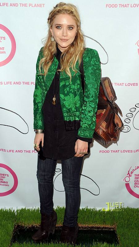 Mary Kate Olsen con mochila