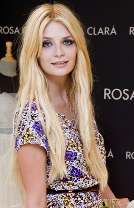 Misha Barton con Rosa Clará y los vestidos de novia 201