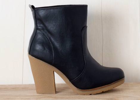 Nuevos zapatos de Pull and Bear