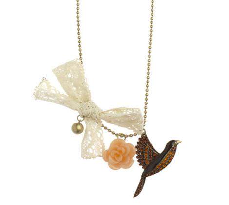 Collares vintage de Stradivarius (otoño invierno  )