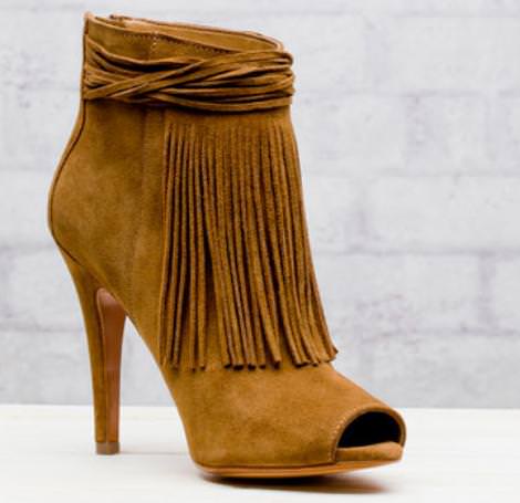 Nuevos botines de Stradivarius con flecos y peep toe