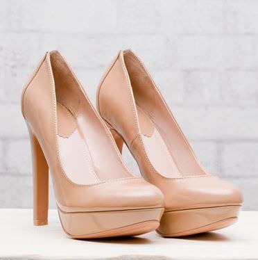 zapatos de stradivarius primavera  salon crema