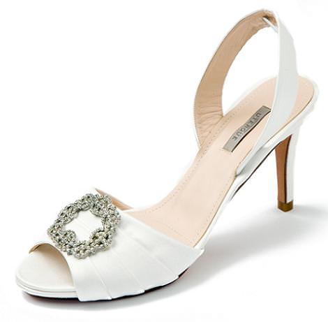 Zapatos de novia de Uterque Zapatos de novia de Uterque