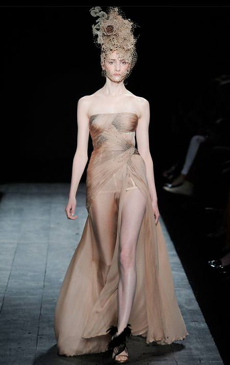 moda otoño invierno  , de alta costura, de Valentino