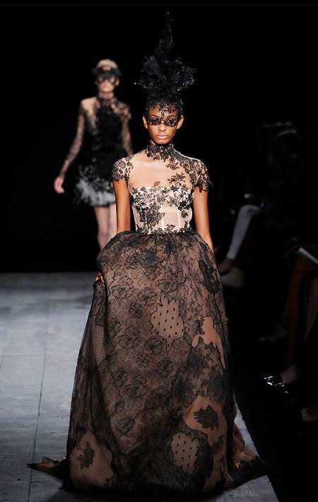 moda otoño invierno  , de alta costura, de Valentino