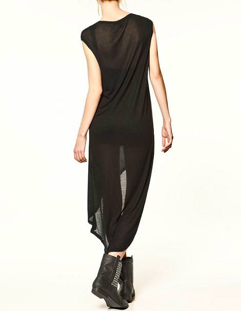 Vestido con largo asimétrico de Zara Trafaluc