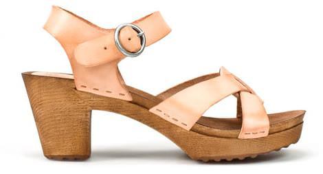 Zuecos de Zara TRF a todo color Zuecos de Zara TRF a todo color