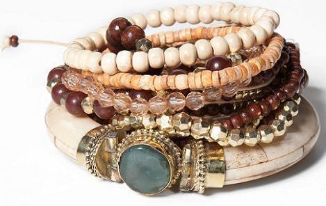 bisuteria de pull and bear primavera  pulseras etnicas